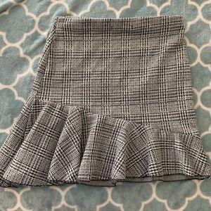 Gingham skirt with lace- never worn